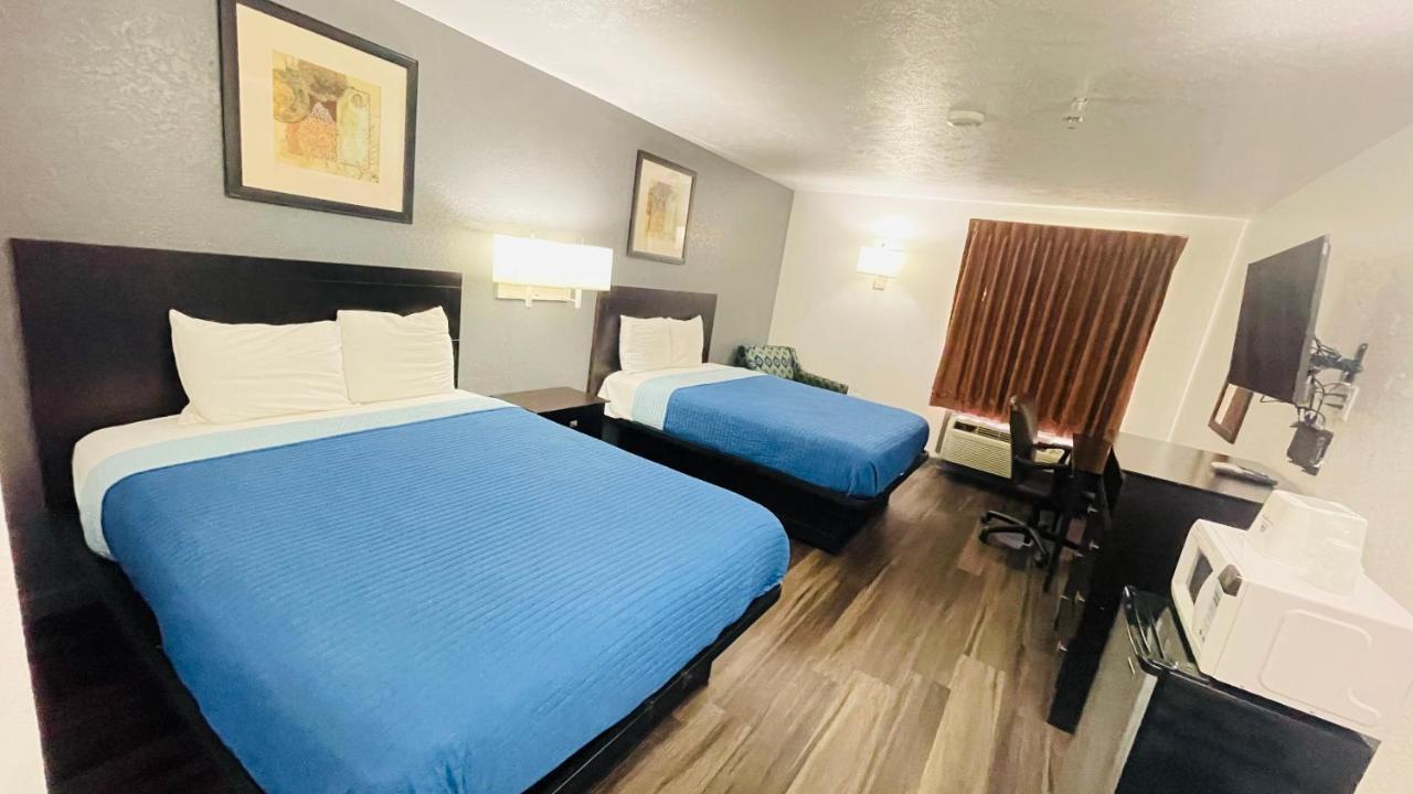 Pinckneyville Inn And Suites Extérieur photo