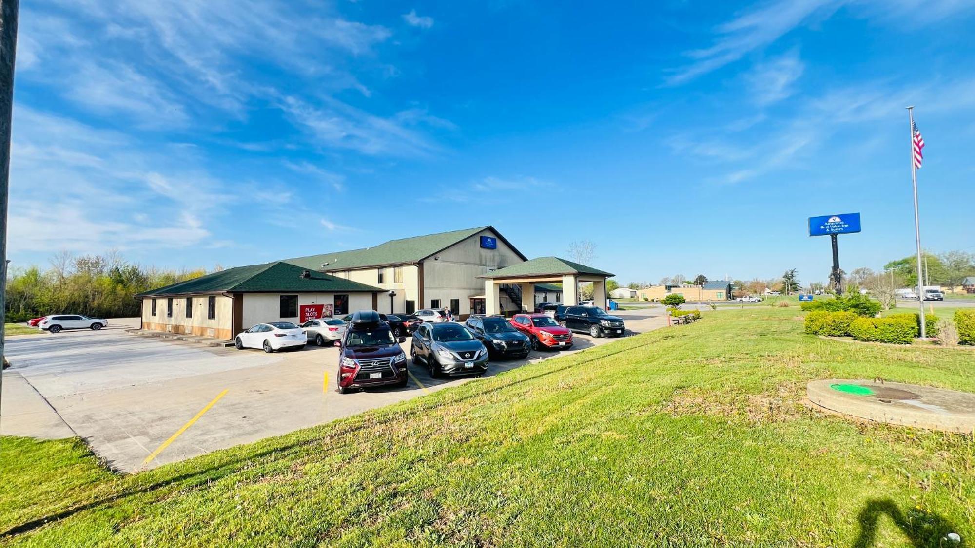 Pinckneyville Inn And Suites Extérieur photo